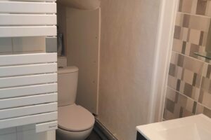Nouveau coin WC de la salle de bain de L'Ostalou